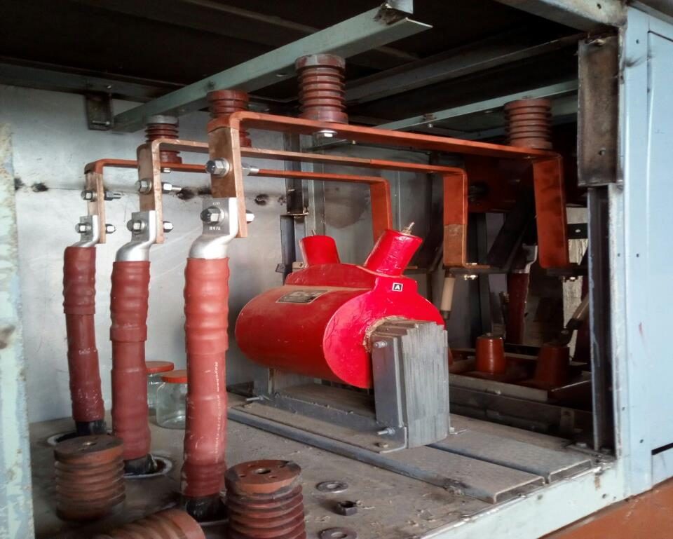 Busbar and breaker assembly